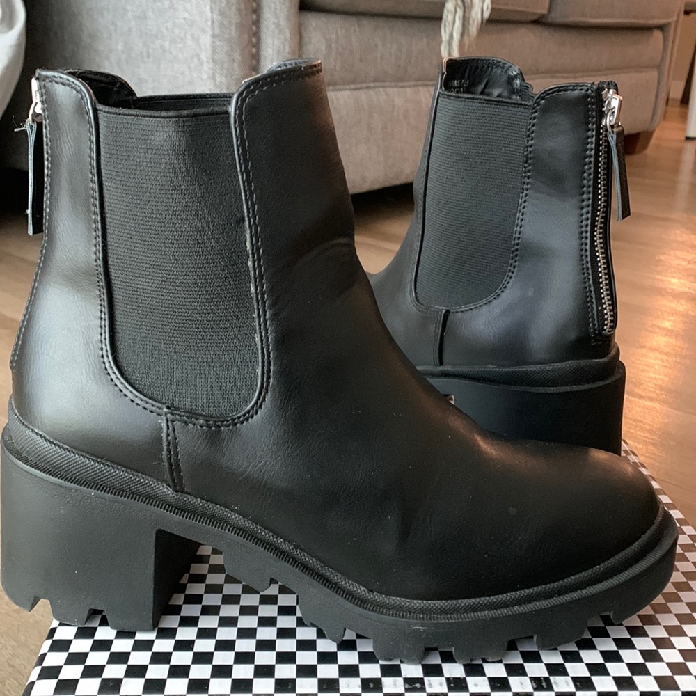 Dolce Vita women’s boots